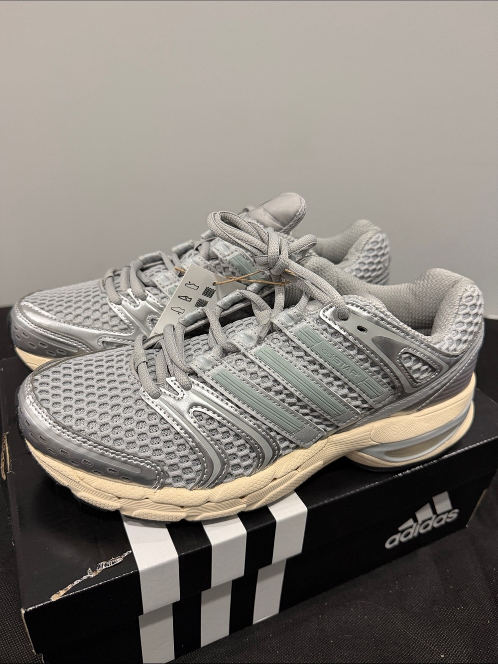 Adidas ADISTAR CONtROL Women's Gray Mesh Running Sneakers